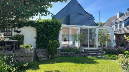 Foto - Haus zum Kaufen in Oberhausen 715.000,00 € 190 m²