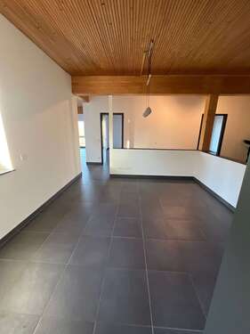 Foto - Wohnung zum Mieten in Kirchheim 1.510,00 € 150 m²
