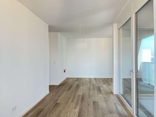 Foto - Wohnung zum Mieten in Halle (Saale) 756,00 € 63 m²