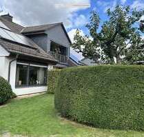 Haus zum Kaufen in Arnsberg Neheim 548.000,00 € 285 m² - Arnsberg / Neheim