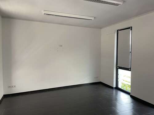 Foto - Büro in Osthofen 357,00 € 20.7 m²