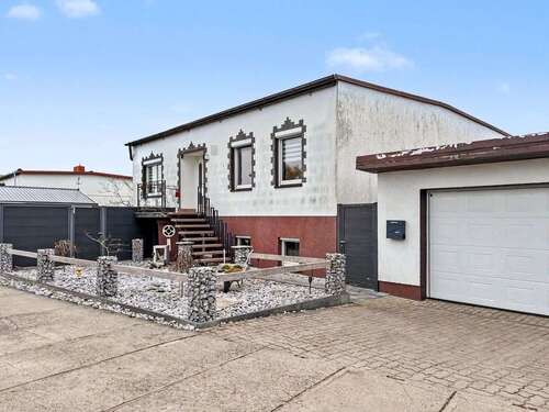 Foto - Haus zum Kaufen in Stavenhagen 253.000,00 € 200 m²