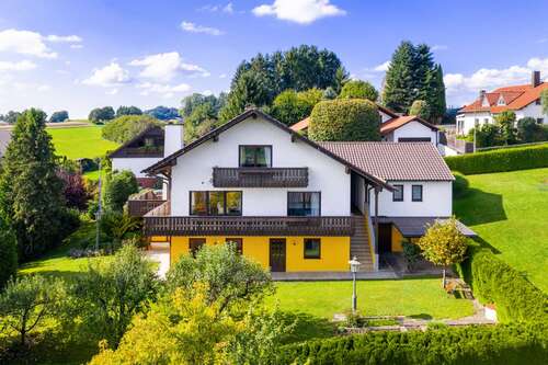 Foto - Haus zum Kaufen in Diedorf Hausen 875.000,00 € 250 m²