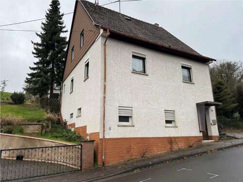 Foto - Haus zum Kaufen in Bosenbach 60.000,00 € 128 m²