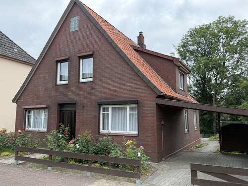 Foto - Haus zum Kaufen in Neuhaus 169.000,00 € 152 m²