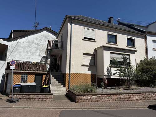 Foto - Haus zum Kaufen in Beckingen Düppenweiler 139.000,00 € 112.52 m²