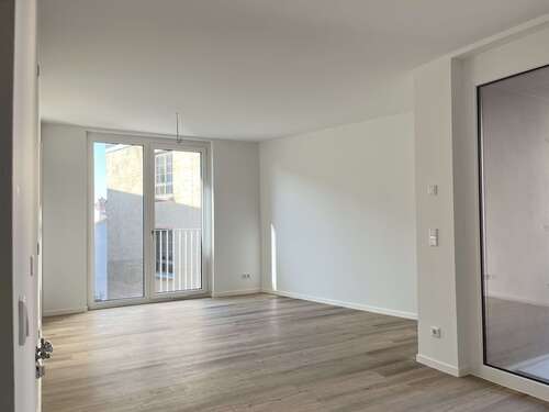 Foto - Wohnung zum Mieten in Halle (Saale) 734,13 € 54.38 m²