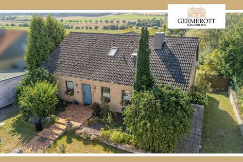 Foto - Haus zum Kaufen in Bad Salzdetfurth 315.000,00 € 188 m²