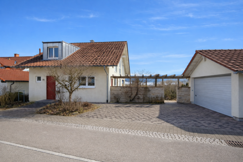 Foto - Haus zum Kaufen in Brigachtal 695.000,00 € 216 m²