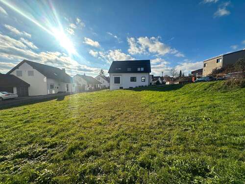 Foto - Grundstück zu verkaufen in Rechberghausen 335.000,00 € 569 m²