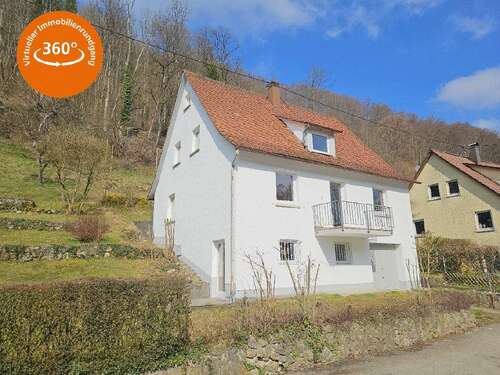 Foto - Haus zum Kaufen in Wiesensteig 249.000,00 € 121.43 m²