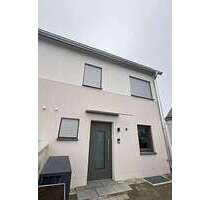 Haus zum Mieten in Neufahrn 2.700,00 € 145.53 m²