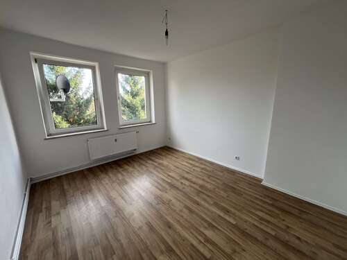 Foto - Wohnung zum Mieten in Hettstedt 335,20 € 52 m²