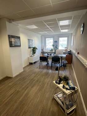 Foto - Büro in Hamburg 990,00 € 28 m² - 990,00&nbsp;EUR Kaltmiete, ca.&nbsp; 28,00&nbsp;m&sup2;