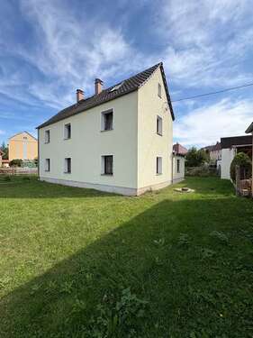 Foto - Haus zum Kaufen in Neukirchen 180.000,00 € 110 m²