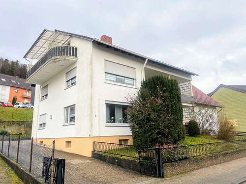 Foto - Haus zum Kaufen in Rodalben 254.000,00 € 258 m²