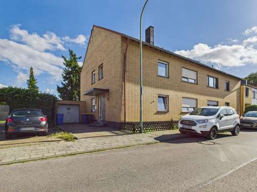 Foto - Haus zum Kaufen in Düren Birkesdorf 349.000,00 € 210 m²