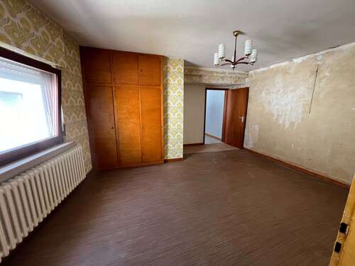 Foto - Haus zum Kaufen in Braunfels 129.000,00 € 150 m²