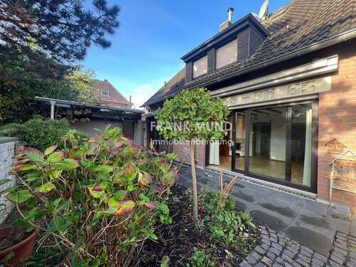 Foto - Haus zum Kaufen in Mönchengladbach-Wickrath-Wickrath 368.000,00 € 124 m²