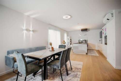 Foto - Haus zum Kaufen in Obertshausen 1.350.000,00 € 296 m²