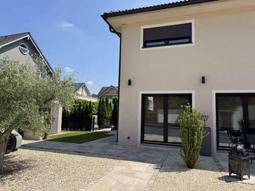 Foto - Haus zum Kaufen in Rösrath 997.000,00 € 240 m²