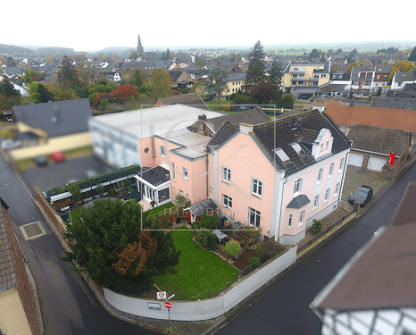 Foto - Haus zum Kaufen in Euskirchen 649.000,00 € 441 m²