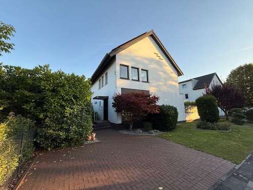 Foto - Haus zum Kaufen in Ratingen 989.000,00 € 170 m²