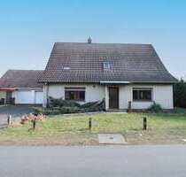 Haus zum Kaufen in Ehrenburg 149.000,00 € 140.19 m²