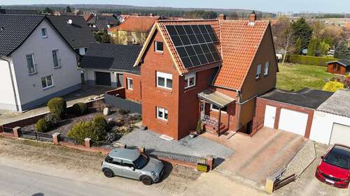 Foto - Haus zum Kaufen in Königslutter (Lauingen) 250.000,00 € 201.63 m²