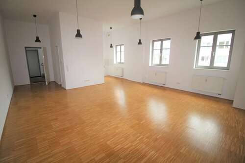 Foto - Wohnung zum Mieten in Ulm 650,00 € 50.06 m²