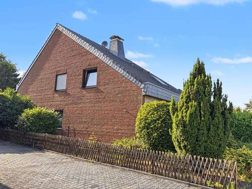 Foto - Haus zum Kaufen in Neukirchen-Vluyn 490.000,00 € 201.42 m²