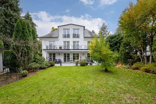 Foto - Haus zum Kaufen in München 6.500.000,00 € 459.13 m²