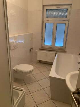 Foto - Wohnung zum Mieten in Halle (Saale) 420,75 € 49.5 m²