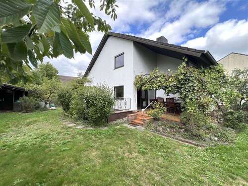 Foto - Haus zum Mieten in Linkenheim-Hochstetten 1.430,00 € 140 m²