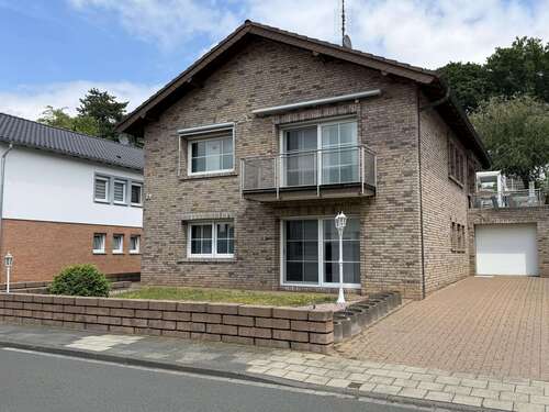 Foto - Haus zum Kaufen in Kreuzau 394.000,00 € 219.3 m²