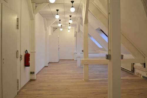 Foto - Büro in Berlin 2.176,85 € 256.1 m²