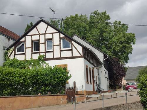 Foto - Haus zum Mieten in Roth 800,00 € 115 m²