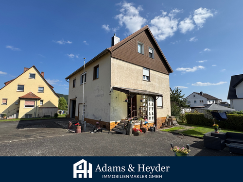 Foto - Haus zum Kaufen in Haina 214.000,00 € 135.01 m²