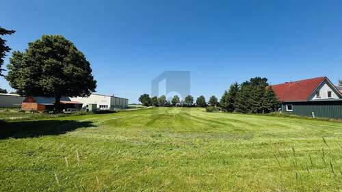 Foto - Grundstück zu verkaufen in Valluhn 549.000,00 € 8000 m²