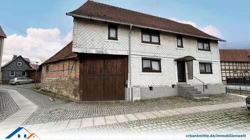 Foto - Haus zum Kaufen in Niederorschel 29.000,00 € 136 m²