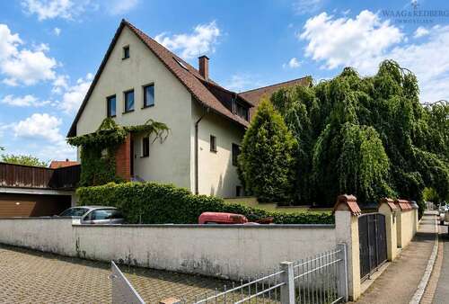 Foto - Haus zum Kaufen in Nürnberg 885.000,00 € 236.82 m²