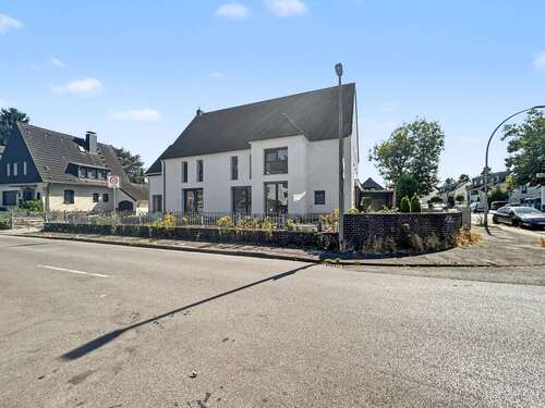 Foto - Haus zum Kaufen in Duisburg 699.000,00 € 162.27 m²