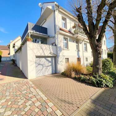 Foto - Haus zum Kaufen in Flörsheim am Main 480.000,00 € 110 m²
