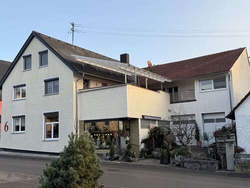 Foto - Haus zum Kaufen in Steinheim- Söhnstetten 339.000,00 € 270 m²