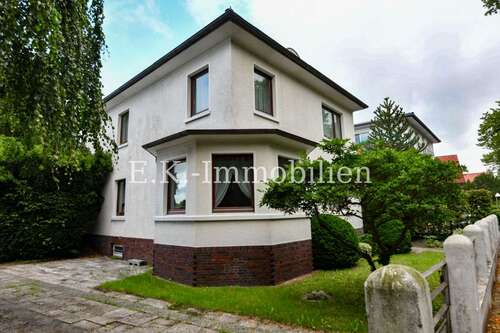 Foto - Haus zum Kaufen in Leer (Ostfriesland) 395.000,00 € 167.04 m²