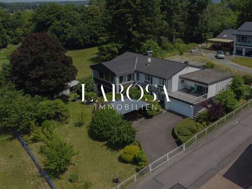 Foto - Haus zum Kaufen in Waldbröl 519.000,00 € 250.26 m²