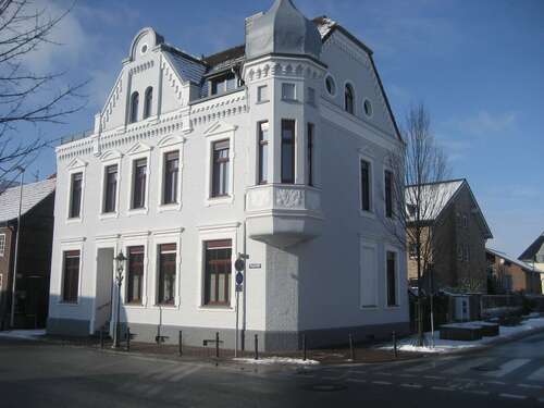 Foto - Haus zum Kaufen in Willich 1.100.000,00 € 249 m²