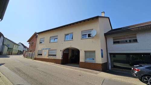 Foto - Haus zum Kaufen in Kraichtal 379.000,00 € 363 m²