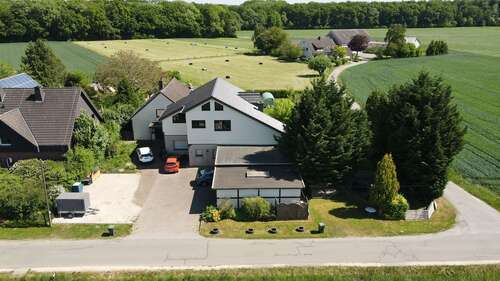 Foto - Haus zum Kaufen in Bad Salzuflen 449.000,00 € 200 m²