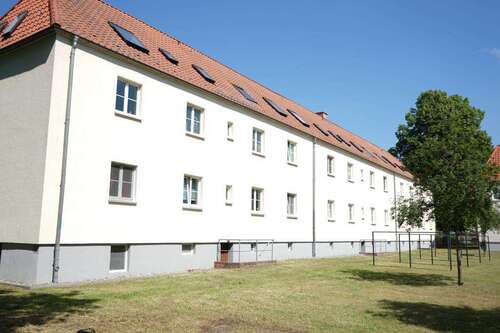 Foto - Wohnung zum Mieten in Brandenburg an der Havel 288,32 € 33.92 m²